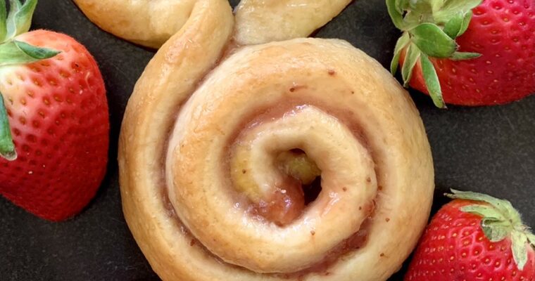 Let’s Make Easy Adorable Strawberry Bunny Buns