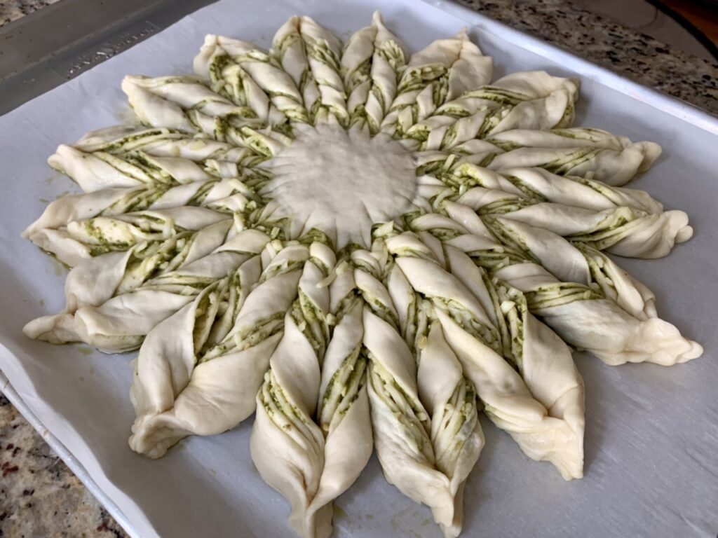 16-point star bread - pesto cheese 