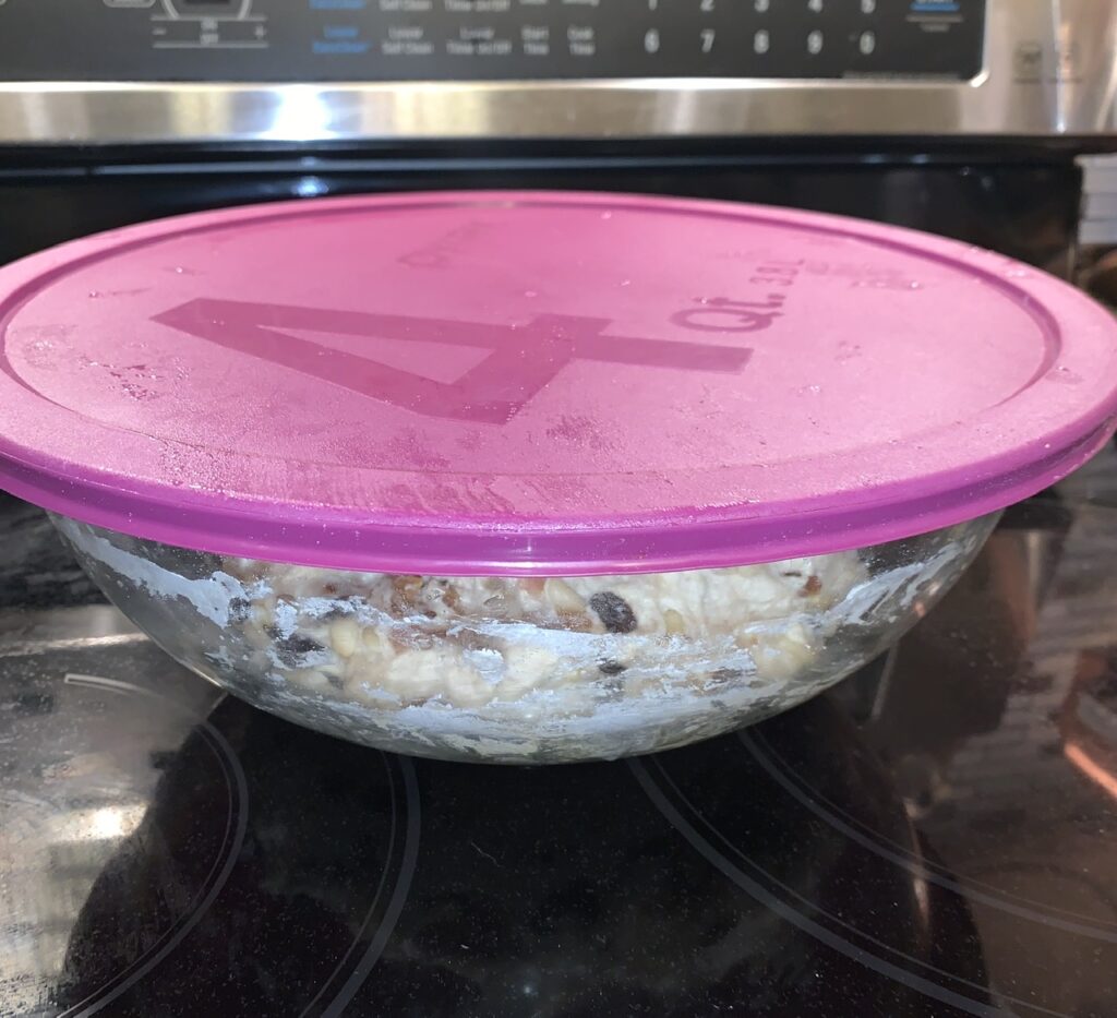 Cover with lid or kitchen towel