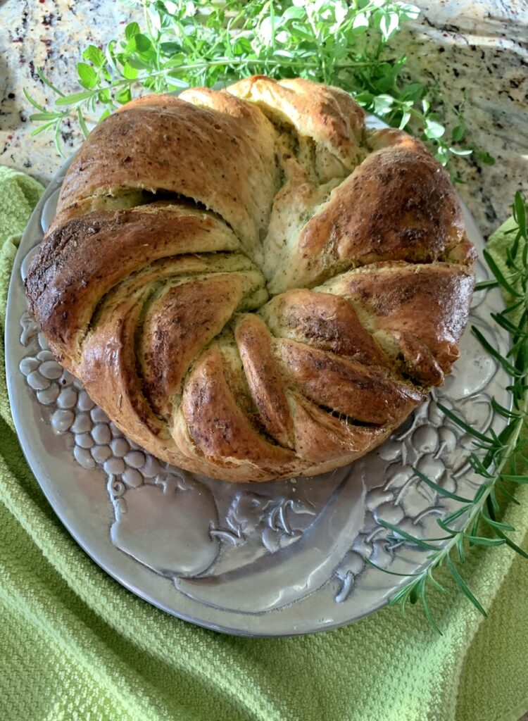 Savory Pesto Cheese Brioche Wreath