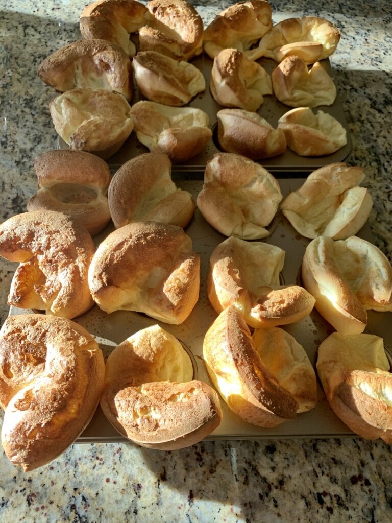 Fun Pouffy Balloon Popovers or Mini Yorkshire Puddings