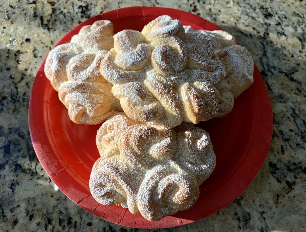 Elegant Russian Lace Rolls