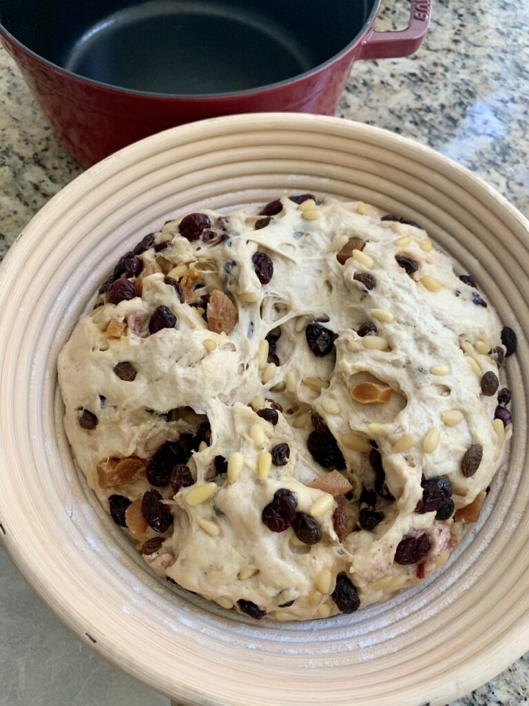Proofing dough in Banneton