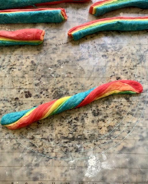 twist the stacked dough