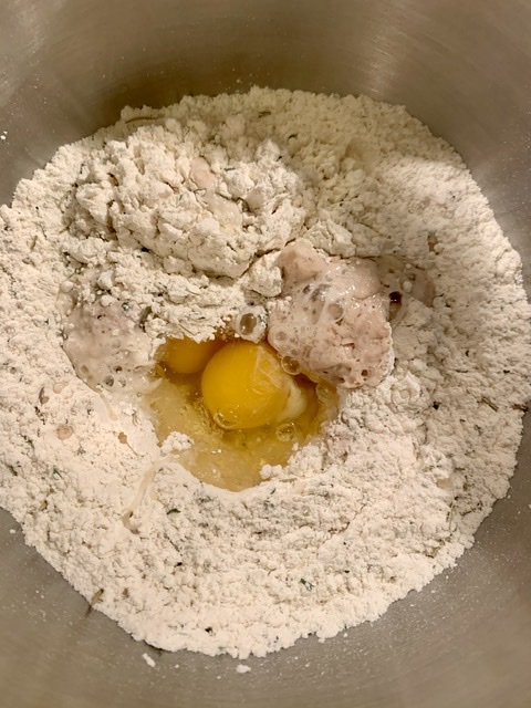 Savory Pesto Cheese Brioche Wreath