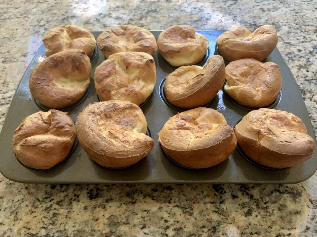 Fun Pouffy Balloon Popovers or Mini Yorkshire Puddings
