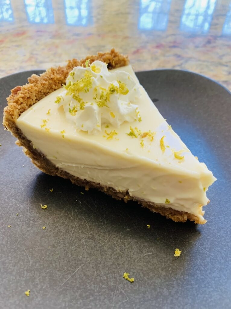 Key Lime Pie with Nut Crust