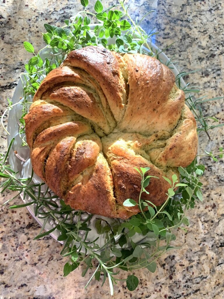 Savory Pesto Cheese Brioche Wreath