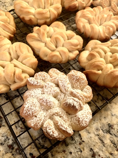 Elegant Russian Lace Rolls