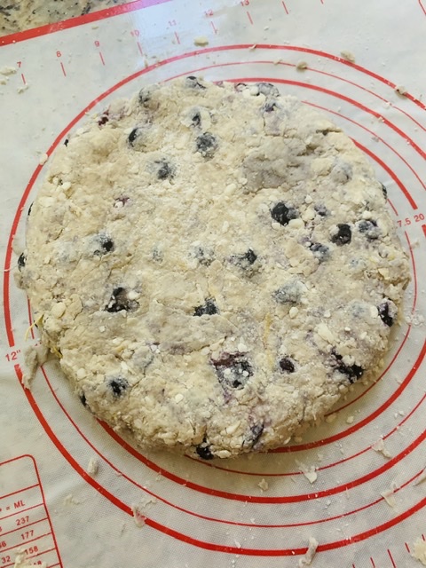 Pat firmly into a 8' disc