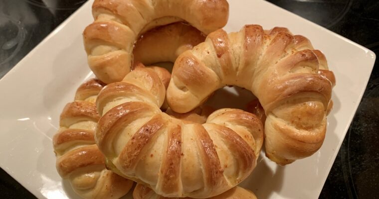 How to make Cream Cheese Crescent Rolls: Spicy and Plain!