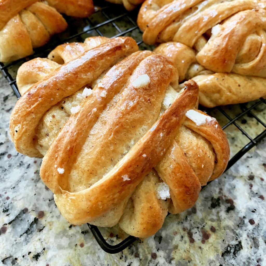 Swedish Cardamom Knot Buns